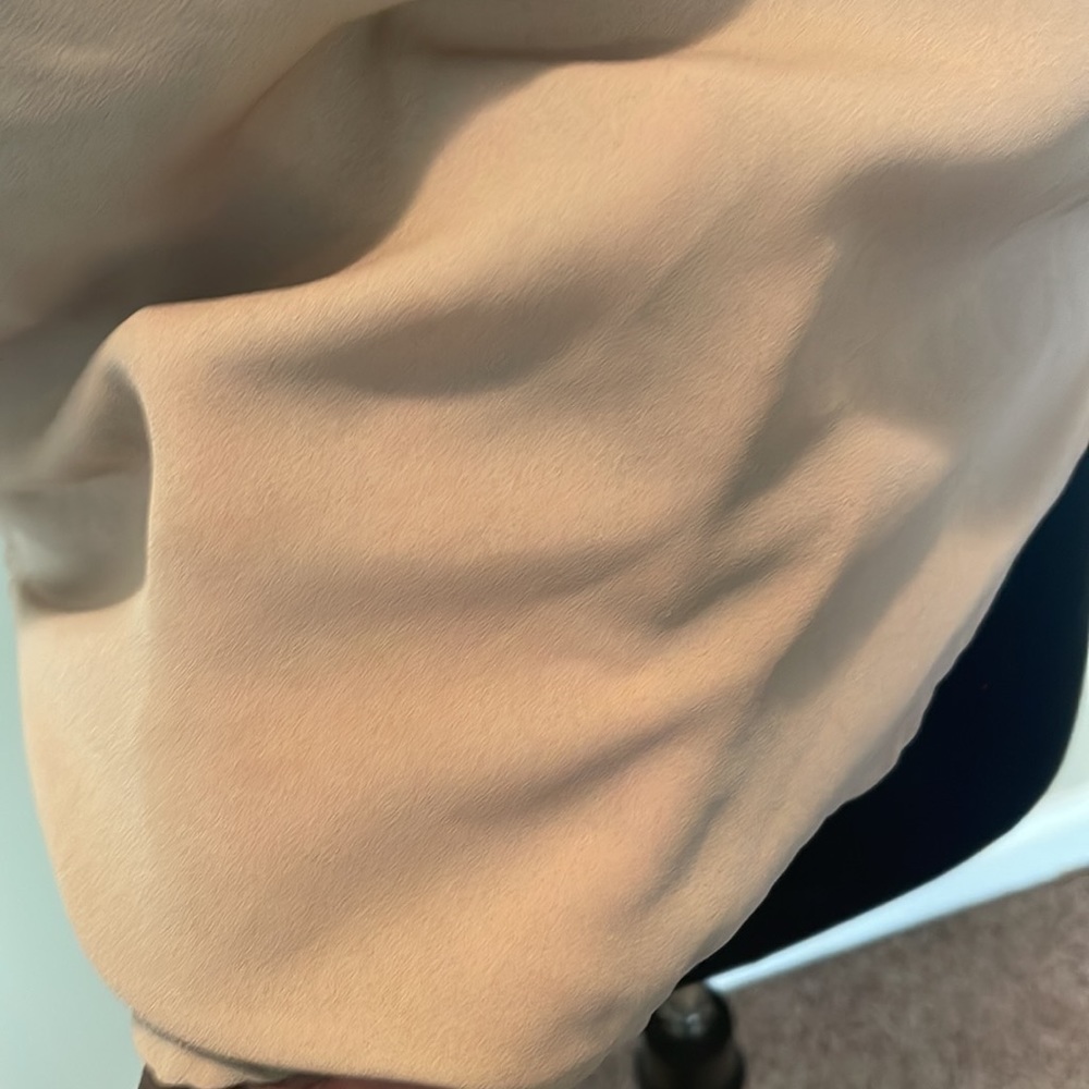 Chic Blouse - Picture 3 of 7